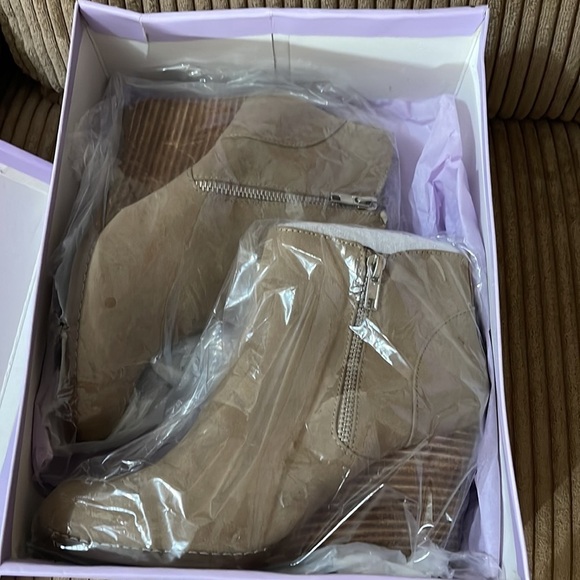 Madden girl nice boots 👢 - Picture 6 of 8